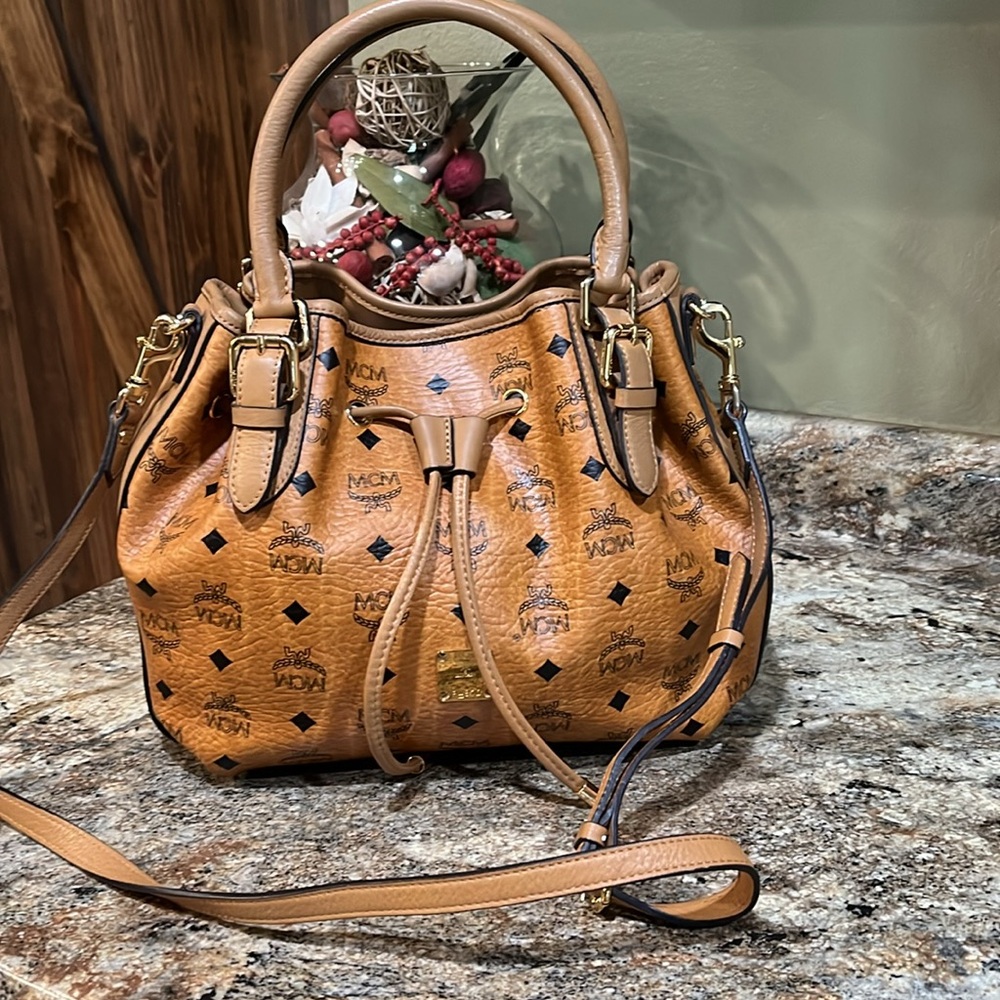 MCM EUC Visetos Leather-Trimmed Shoulder Bag